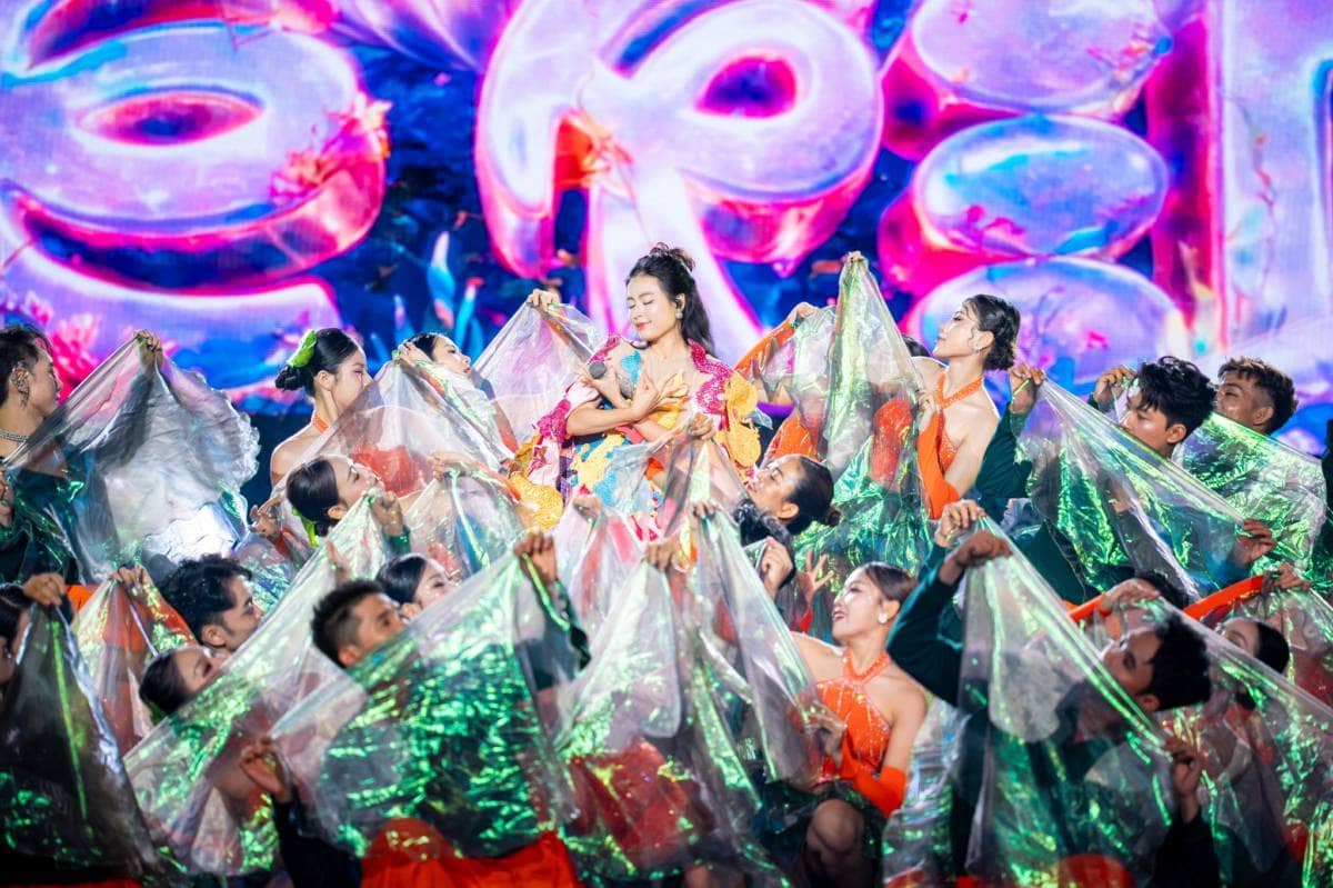 DIFF 2026 do Sun Group đồng hành tổ chức bước vào đêm 3: Nhật Bản và Ý kể chuyện “Văn hóa” bằng những màn pháo hoa “đã mắt, đã tai”