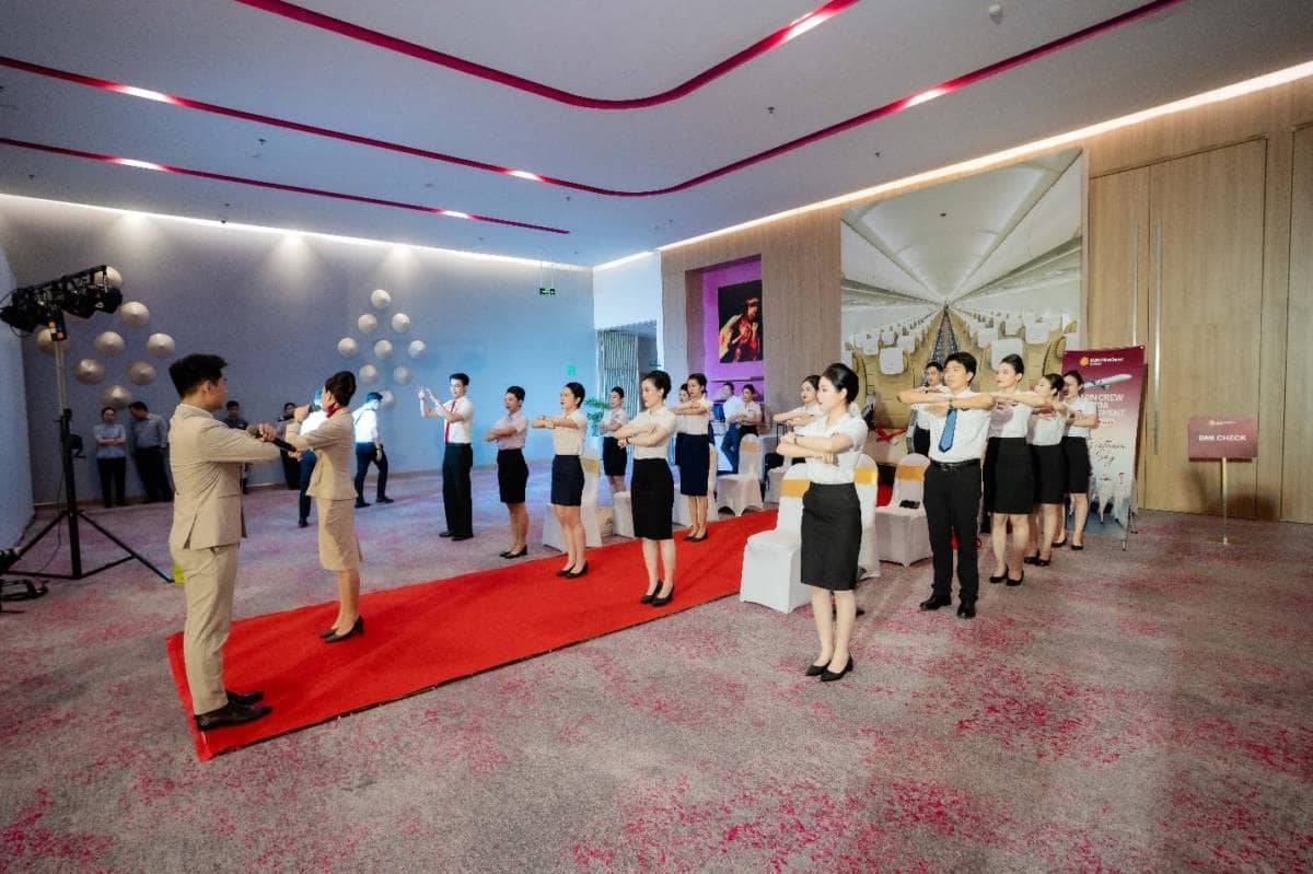 Hơn 700 ứng viên đổ về ngày hội tuyển dụng tiếp viên hàng không lớn nhất năm của Sun PhuQuoc Airways
