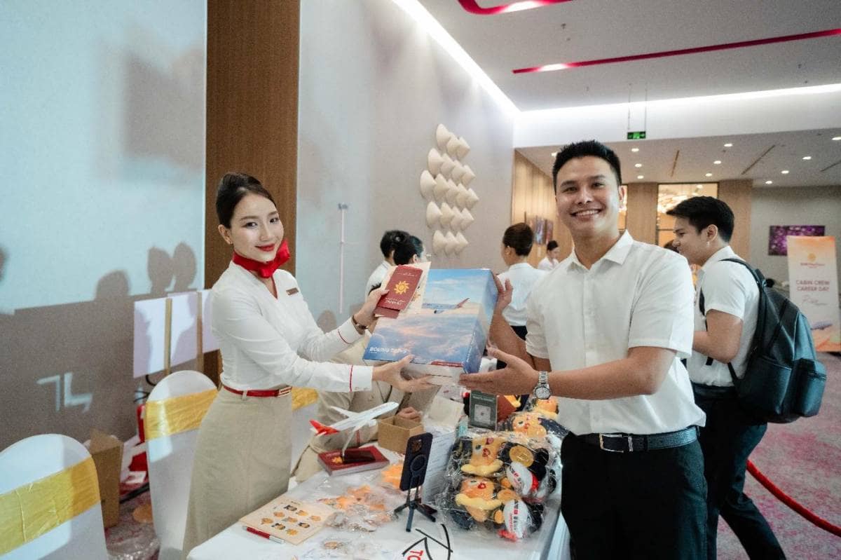 Hơn 700 ứng viên đổ về ngày hội tuyển dụng tiếp viên hàng không lớn nhất năm của Sun PhuQuoc Airways