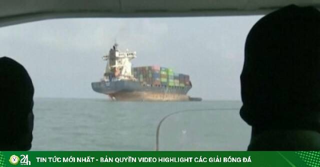 Iran đóng cửa eo biển Hormuz, tập kích căn cứ Mỹ tại Vùng Vịnh