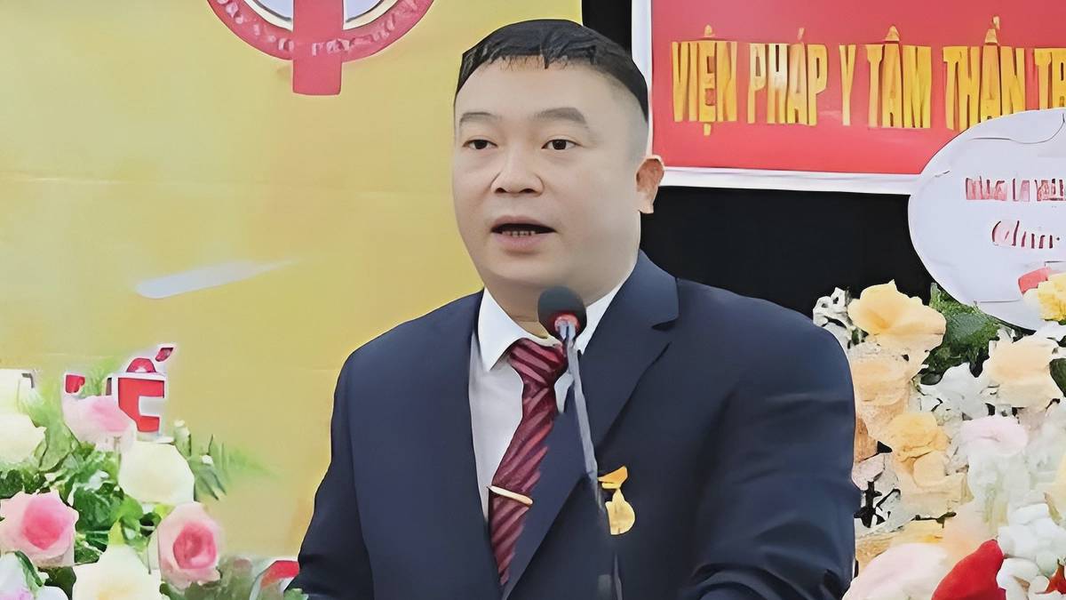 Tờ giấy trên cọc tiền trong két sắt lộ đường dây 'chạy việc' vào Viện Pháp y tâm thần