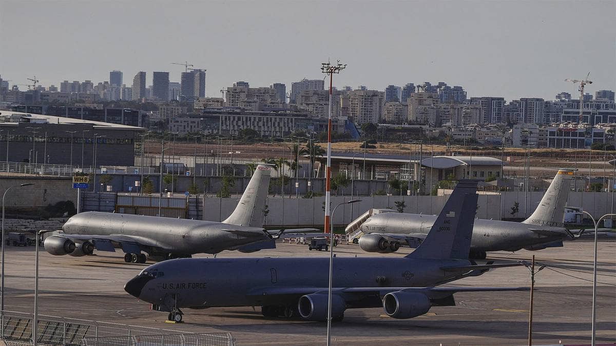 Israel yêu cầu Mỹ rút bớt máy bay tiếp dầu khỏi sân bay Tel Aviv