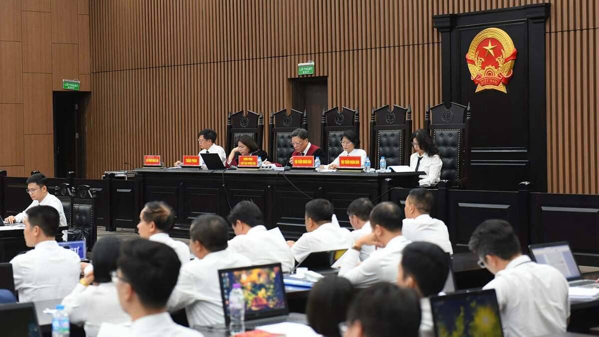 Luật sư: Cựu thứ trưởng Nguyễn Bá Hoan 'nhận hối lộ không vì tiền'
