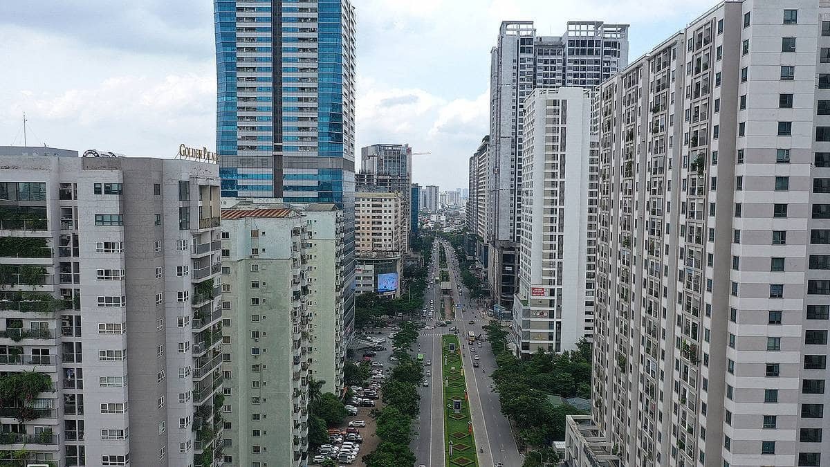 Có tiền mua nhà, nhiều người vẫn chờ giá giảm thêm