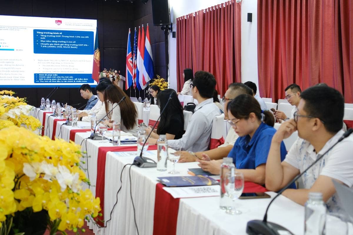 ĐIỀU CỐT LÕI TẠO NÊN NỀN TẢNG CHUNG CHO CÁC HIỆP HỘI DO M&A VIETNAM XÂY DỰNG?. ---. Tiến sĩ Vũ Quốc  ...