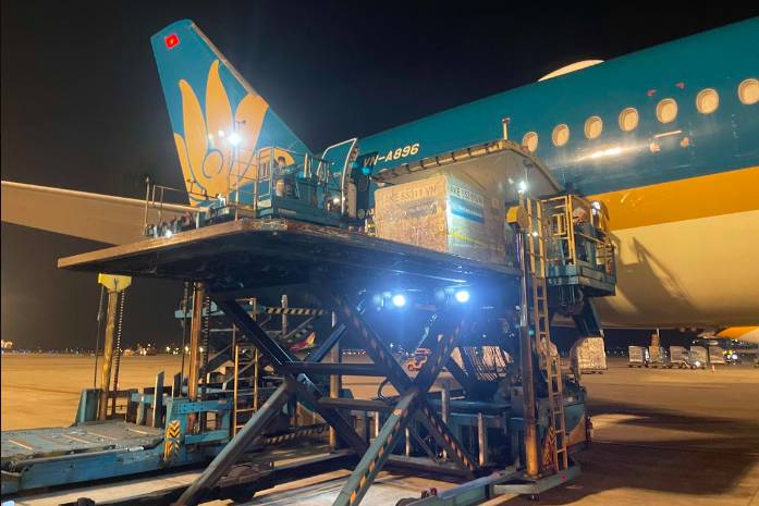 Chuyến bay đặc biệt thứ hai chở 46,8 tấn hàng hỗ trợ của Việt Nam đã cất cánh tới Venezuela