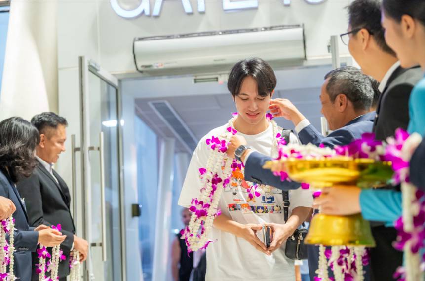 Vietnam Airlines chính thức khai trương đường bay TP.HCM - Phuket 