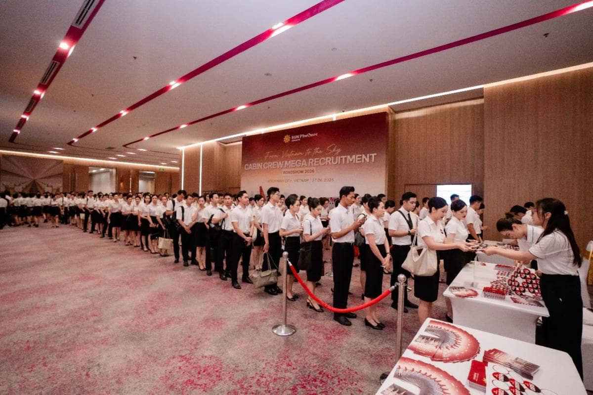 Sun PhuQuoc Airways tặng 20 suất học bổng nước ngoài tại Ngày hội tuyển dụng Tiếp viên hàng không tại Hà Nội