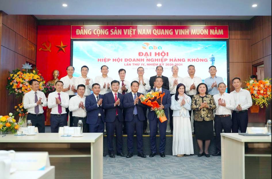 Lãnh đạo Vietnam Airlines được bầu làm Chủ tịch Hiệp hội Doanh nghiệp Hàng không