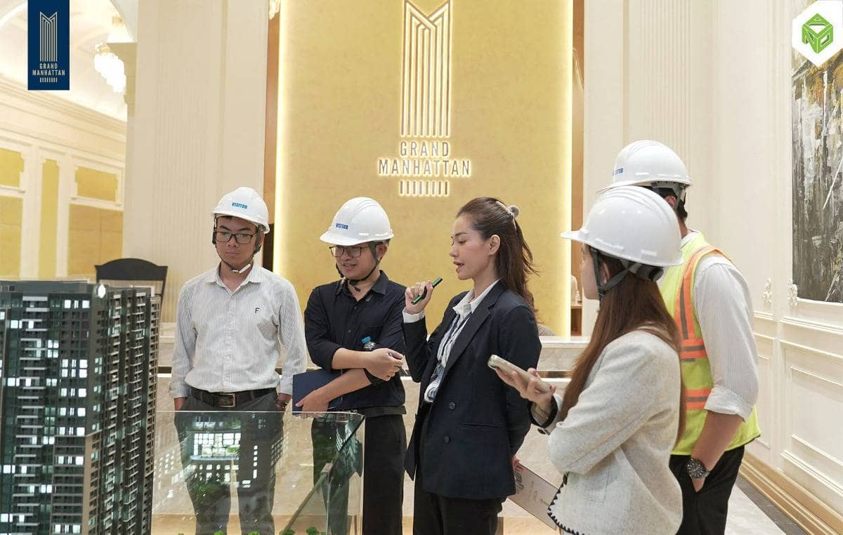 Lần đầu cổ đông Novaland được mời đi tham quan Site Tour dự án . Mấy nay thấy rầm rộ tin Novaland đang  ...