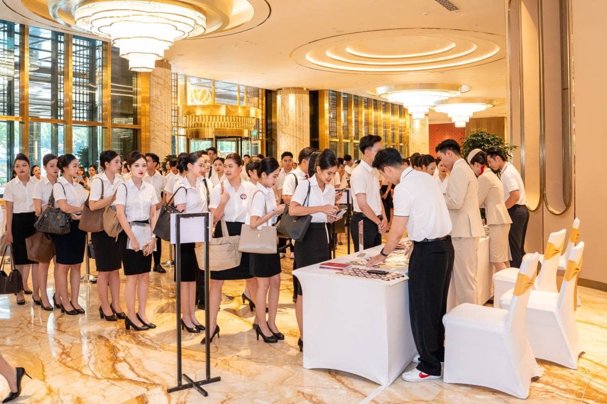 "Cơn sốt" từ Ngày hội tuyển dụng quy mô lớn nhất năm của Sun PhuQuoc Airways đổ bộ Hà Nội