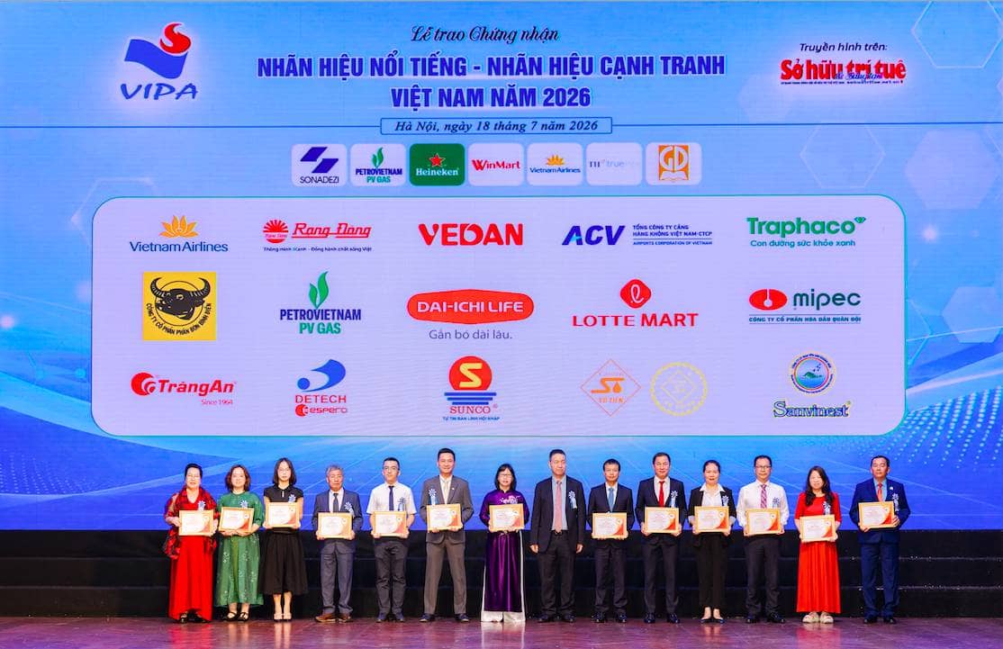 11 năm liên tiếp vào Top 10 Nhãn hiệu nổi tiếng Việt Nam, Vietnam Airlines củng cố vị thế thương...