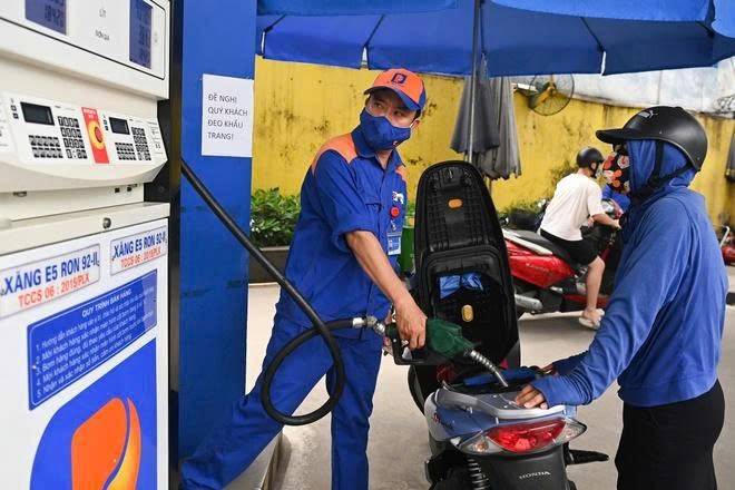 Giá dầu Brent áp sát mốc 90 USD: Căng thẳng Mỹ – Iran leo thang, xuất hiện tín hiệu đàm phán