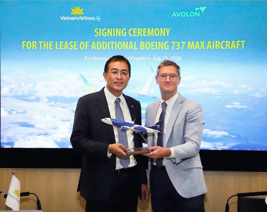 Vietnam Airlines ký thỏa thuận thuê thêm 19 máy bay Boeing 737 MAX 8 tại Farnborough International Airshow 2026