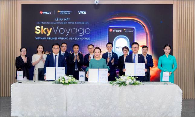 Vietnam Airlines VPBank Visa SkyVoyage: Thẻ tín dụng doanh nghiệp đầu tiên kết hợp quản trị dòng tiền và đặc quyền hàng không