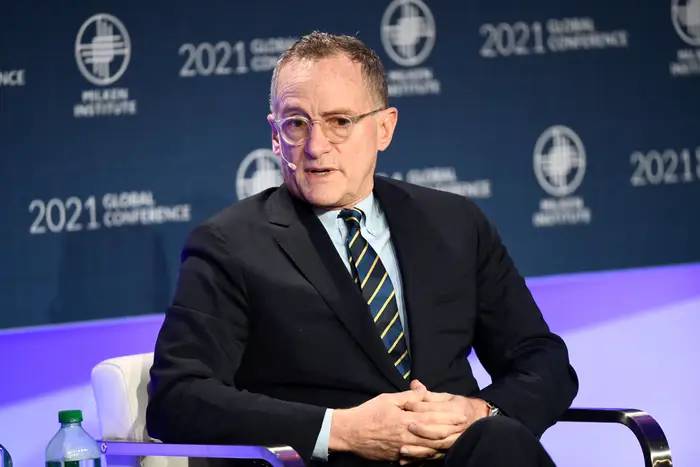 3 câu châm ngôn có giá trị nhất đối với Howard Marks trong đầu tư. Có lẽ chỉ có nhà đầu tư giá trị thật  ...