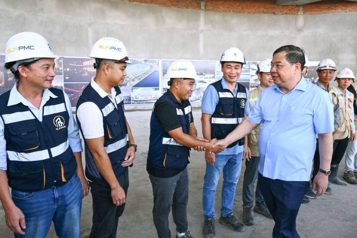 Diện mạo mới nhất của Trung tâm Hội nghị APEC lớn nhất thế giới đang được thi công thần tốc tại Phú Quốc