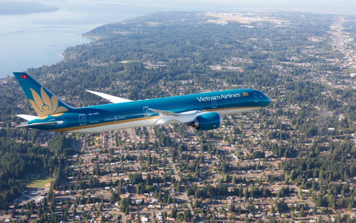 Vietnam Airlines được vinh danh "Dấu ấn thương hiệu Việt hàng đầu" tại Made by Vietnam 2026