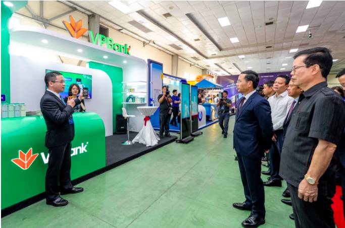 VPBank ghi dấu ấn tại ngày Chuyển đổi số với loạt trải nghiệm công nghệ nổi bật