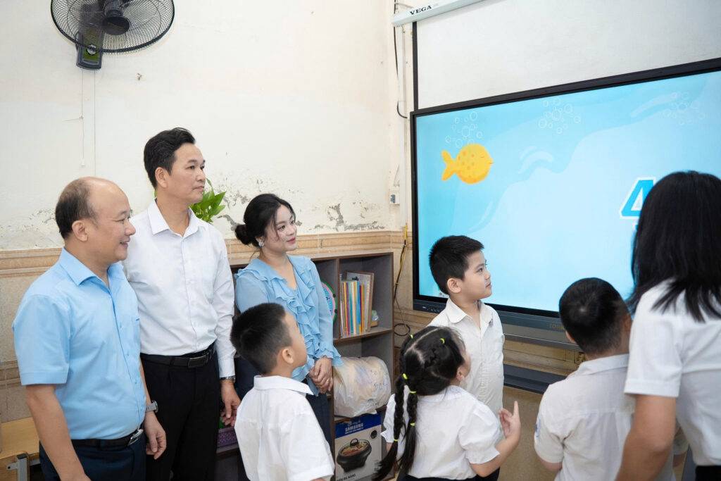 Ước mơ về những lớp học thông minh tại ngôi trường đặc biệt giữa Hà Nội