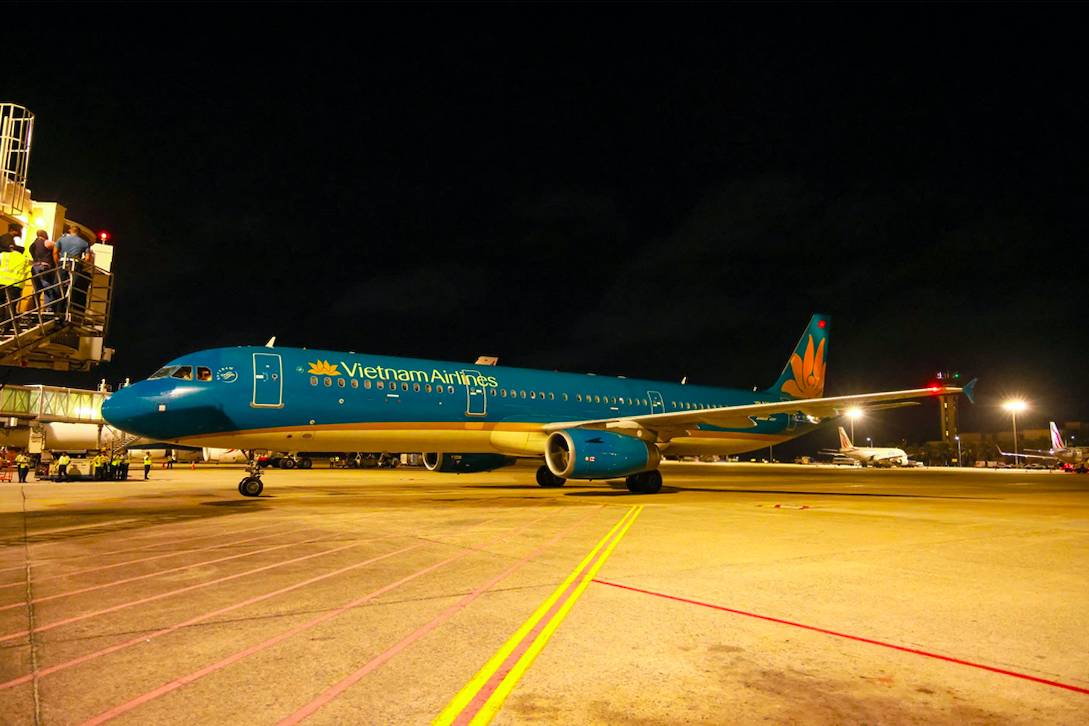 Vietnam Airlines chính thức khai trương đường bay TP.HCM - Colombo