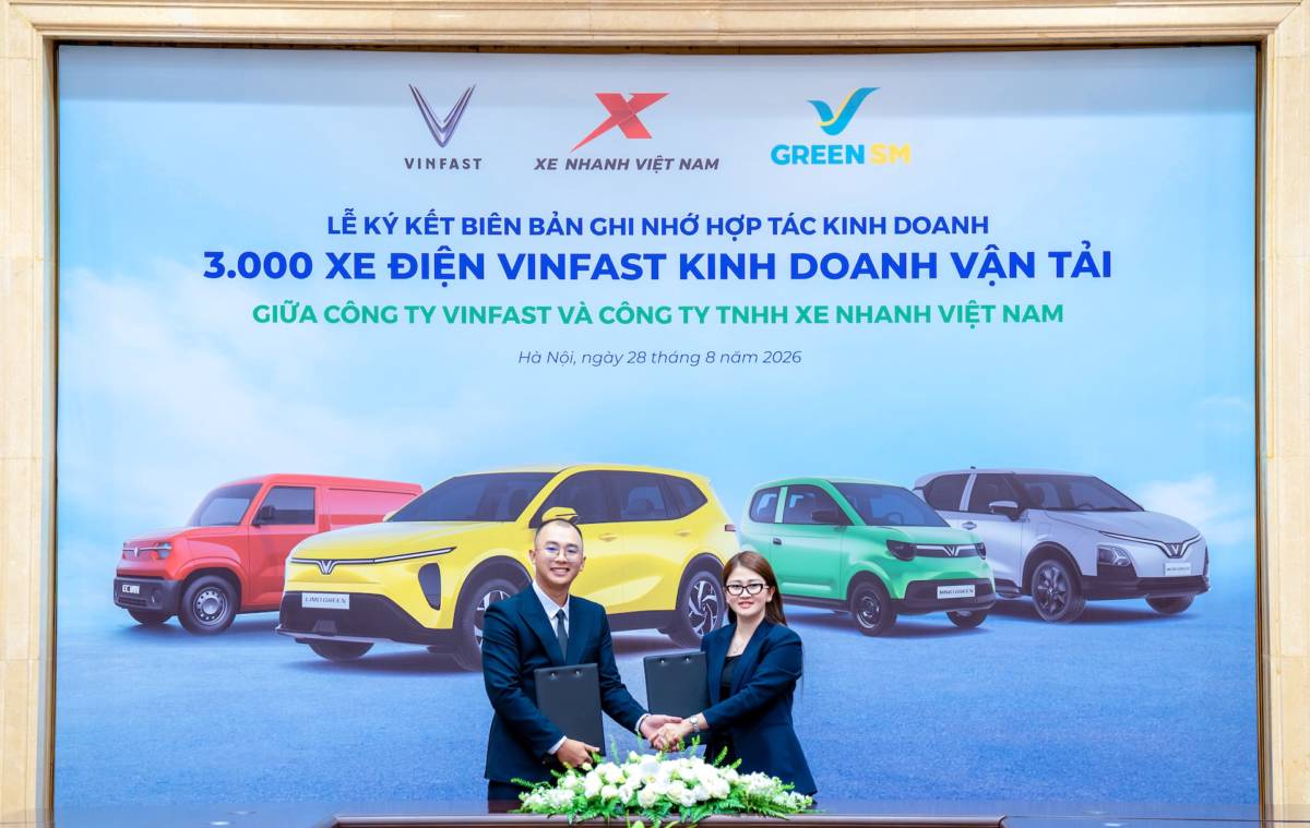 Xe nhanh Việt Nam mua 3.000 ô tô điện VinFast để vận doanh trên nền tảng Green SM Platform