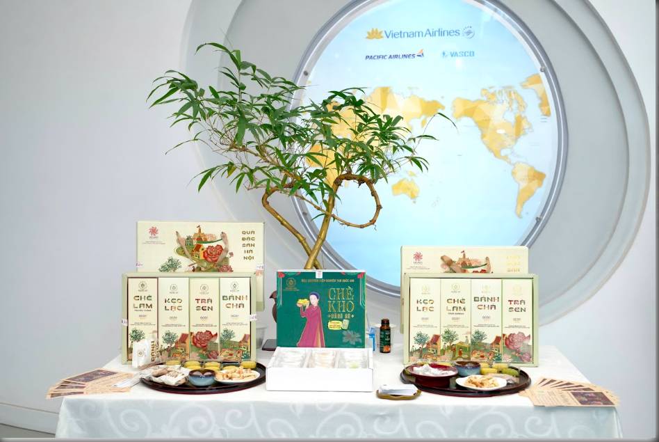 Vietnam Airlines đưa sắc thu Hà Nội đến gần du khách qua “Chạm Thu Hà Nội 2026”