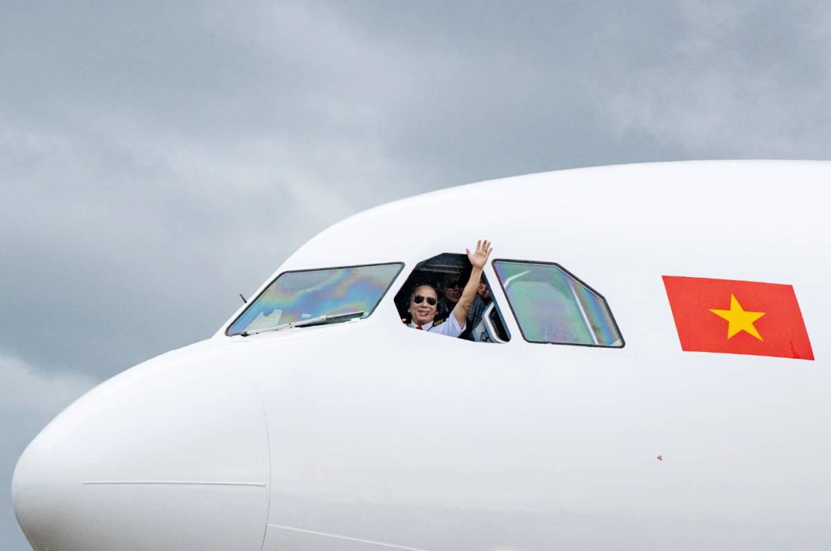 Cận cảnh tày thân rộng A330 đầu tiên của Sun PhuQuoc Airways vừa đáp sân bay Phú Quốc
