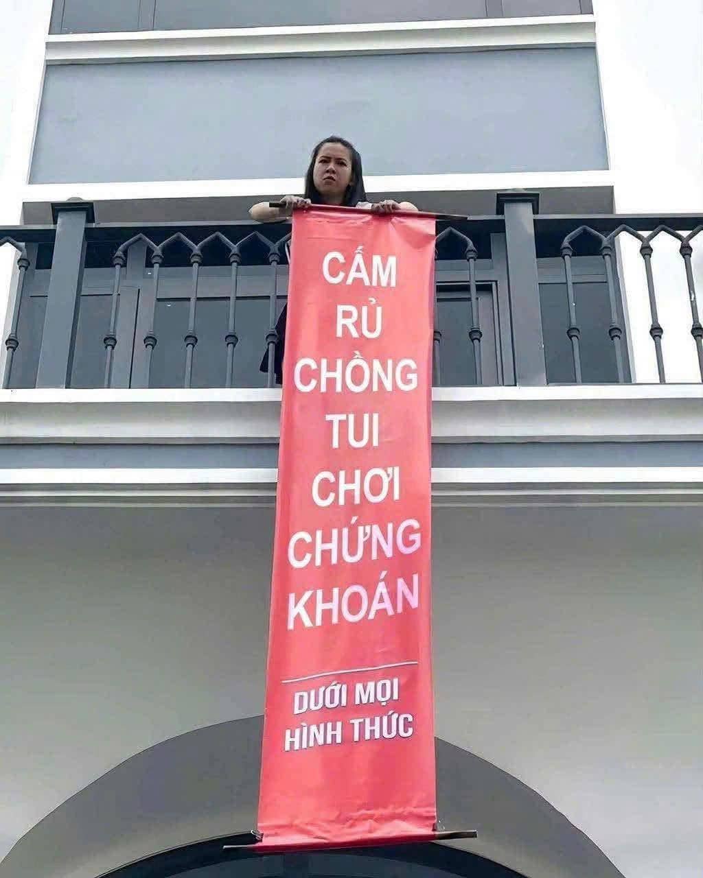 Nhìn lại Chứng khoán Quý 3: NĐT còn nhớ gì?
