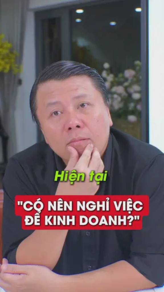 Có nên nghỉ công việc văn phòng với thu nhập ổn định để bắt đầu kinh doanh hay làm song song cả 2?