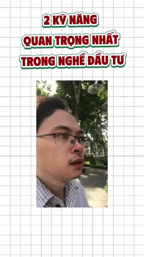 Hai kỹ năng quan trọng nhất trong nghề đầu tư.
Nhiều người nghĩ đầu tư chuyên nghiệp phải bắt đầu từ việc phân tích kỹ thuật, đọc báo cáo tài chính hay dự đoán giá sẽ tăng hay giảm. Nhưng theo Phương, trước khi học những điều đó, bạn cần nắm vững hai kỹ năng nền tảng: quản lý tài chính cá nhân và quản lý danh mục đầu tư.
Trong video này, Phương sẽ cùng bạn tìm hiểu:
• Cách chia thu nhập hằng tháng thành chi phí sinh hoạt và khoản tích lũy đầu tư.

