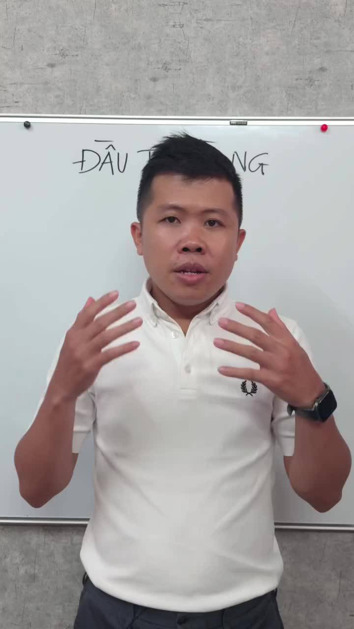 Anh chị đang đợi vàng giảm để mua thêm hay đang đợi vàng hồi để bán ra?

#vang #dautu #lamphat