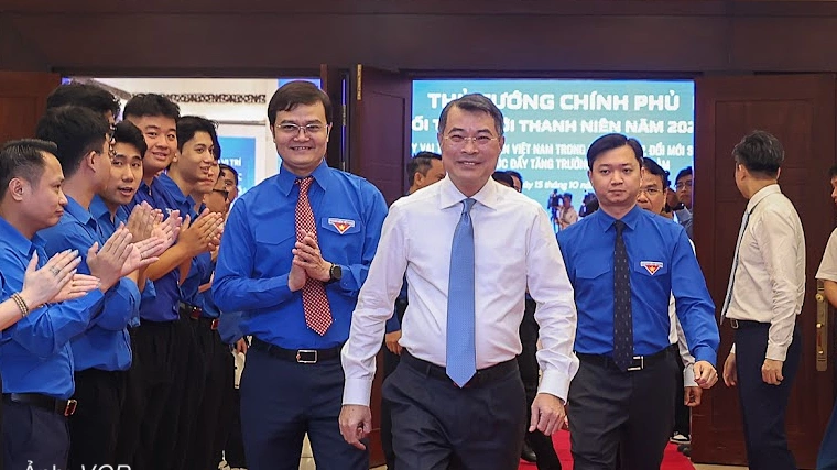 Thủ tướng: Sẽ có cơ chế đáp ứng nhu cầu nhà ở cho người trẻ