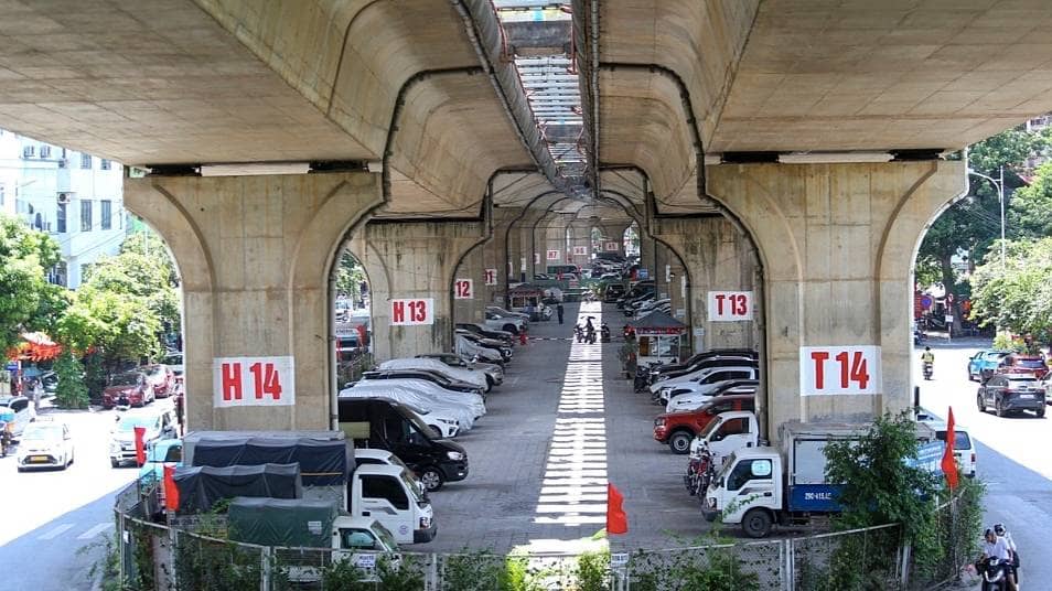 Áp lực tiền gửi xe ôtô 6 triệu đồng một tháng