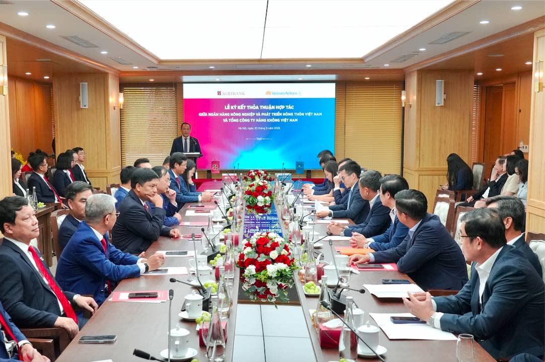 Hai ông lớn ngành hàng không và tài chính - ngân hàng 'bắt tay' nâng tầm hệ sinh thái với hàng chục triệu khách hàng