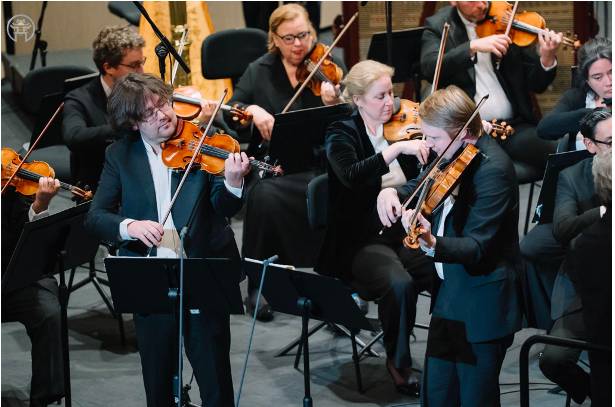 "Chạm Thanh Thu” cùng hơn 100 nghệ sĩ giao hưởng London Symphony Orchestra 