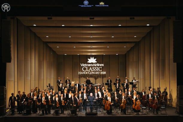 "Chạm Thanh Thu” cùng hơn 100 nghệ sĩ giao hưởng London Symphony Orchestra 