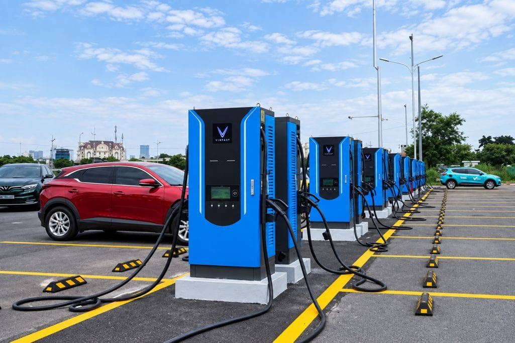 Vinfast liệu có phải cho hãng khác xài FREE không ?. -----. Theo nội dung Quy chuẩn kỹ thuật quốc gia  ...