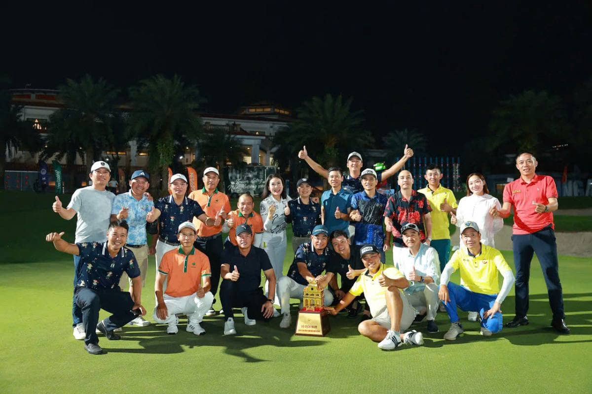 CLB GOLF KHỈ VÀNG VÔ ĐỊCH BẢNG NAM, CLB GOLF G80++ VÔ ĐỊCH BẢNG NỮ TẠI GIẢI VÔ ĐỊCH CÁC CÂU LẠC BỘ GOLF  ...
