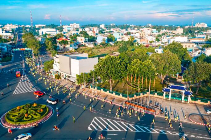 Đồng Tháp bùng nổ trong ngày tranh tài của hàng chục nghìn runner tại VPBank Đất Sen Hồng Music Marathon...