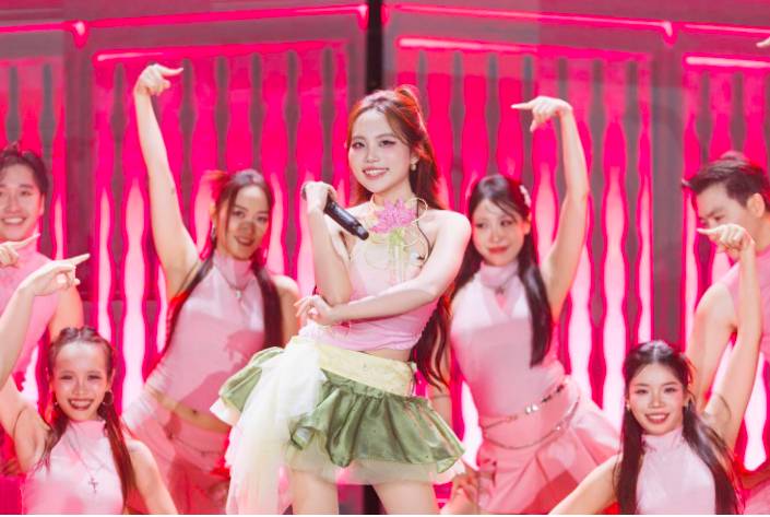 Hơn 20.000 khán giả cháy hết mình trong đêm nhạc hội VPBank Music Night