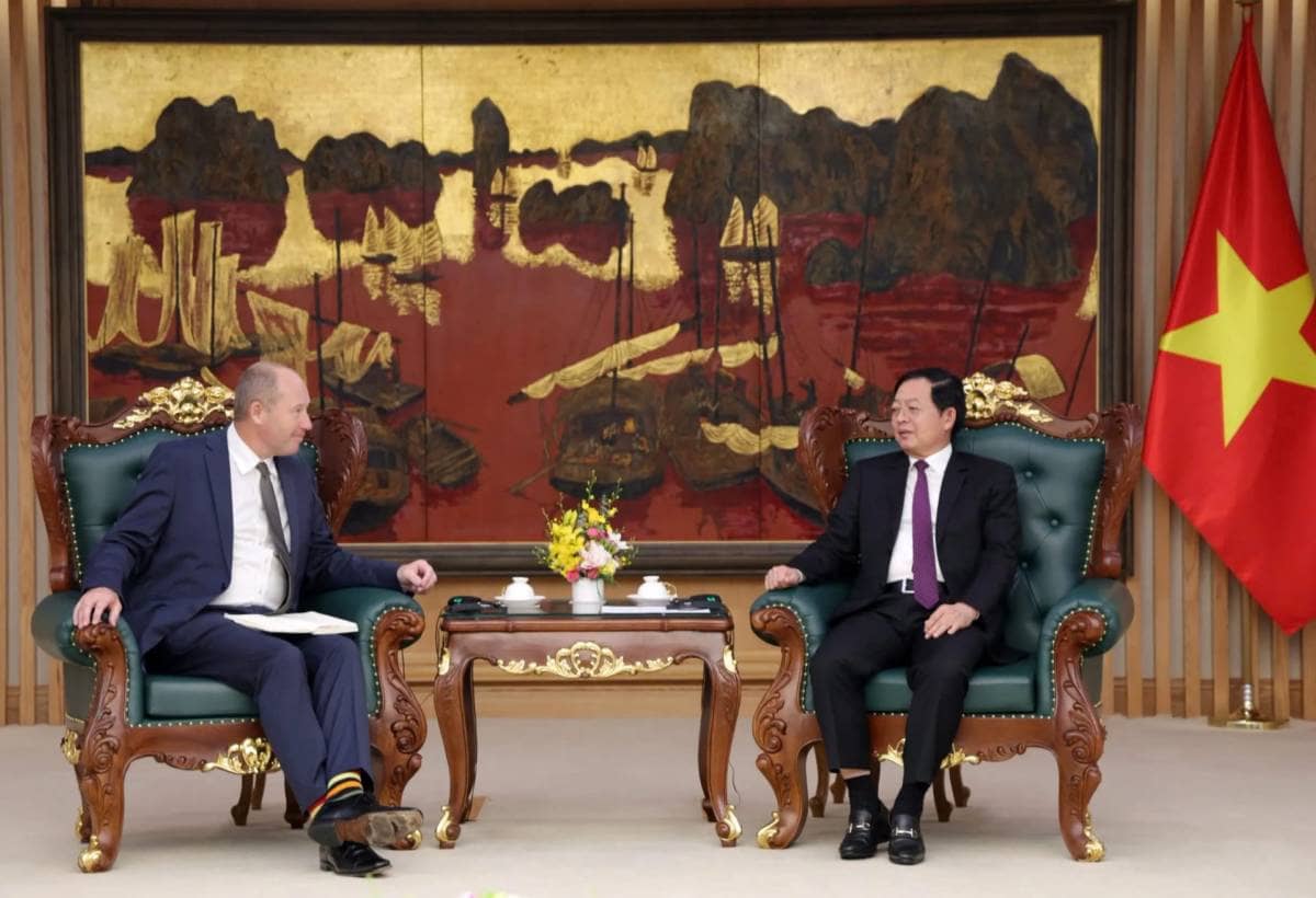 Phó Thủ tướng Hồ Quốc Dũng ghi nhận vai trò tiên phong của FPT trong nghiên cứu, đào tạo công...