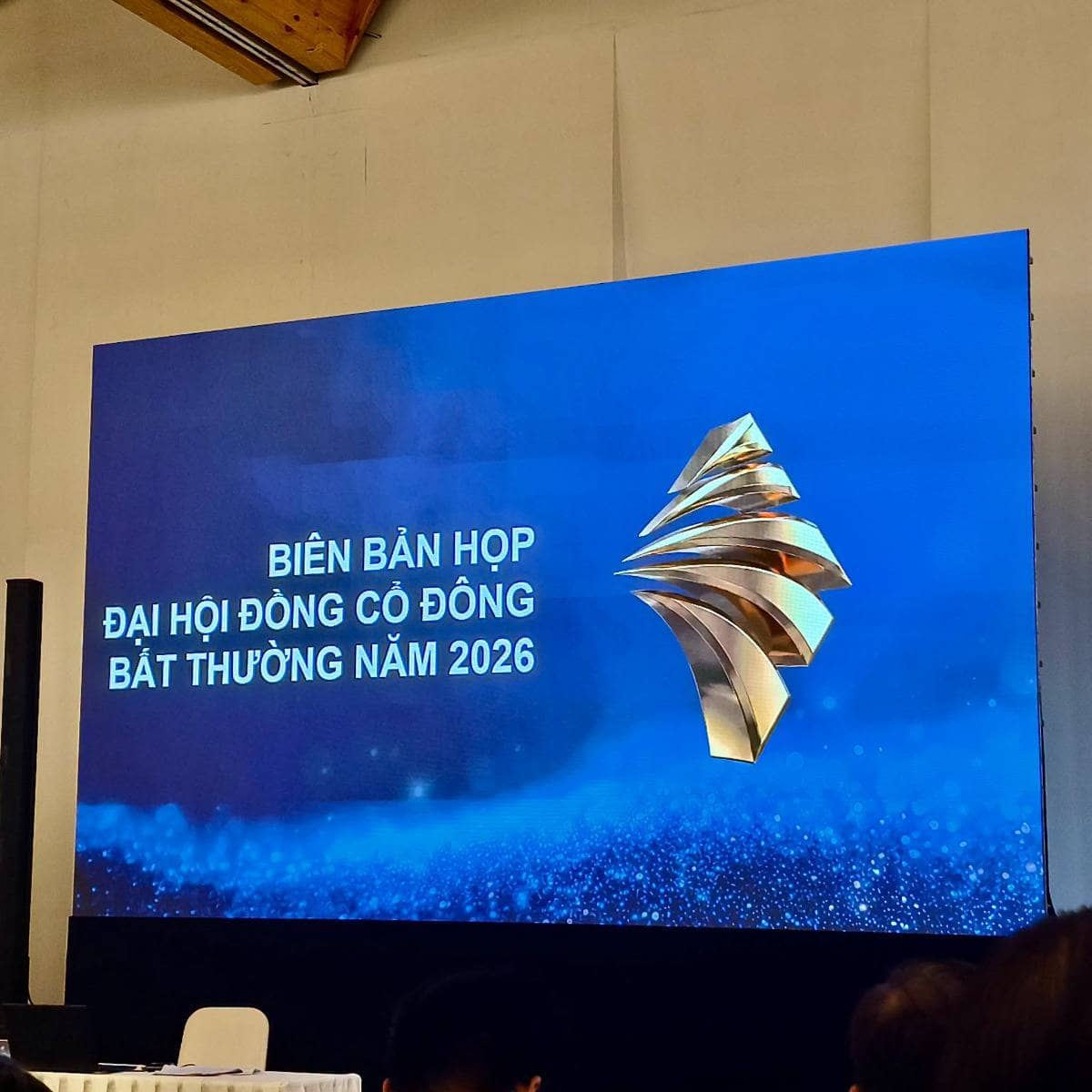 Một cổ đông chất vấn trực diện Chủ Tịch PNJ… Và bà đã nói về quyết định bán cổ phiếu của gia đình!
