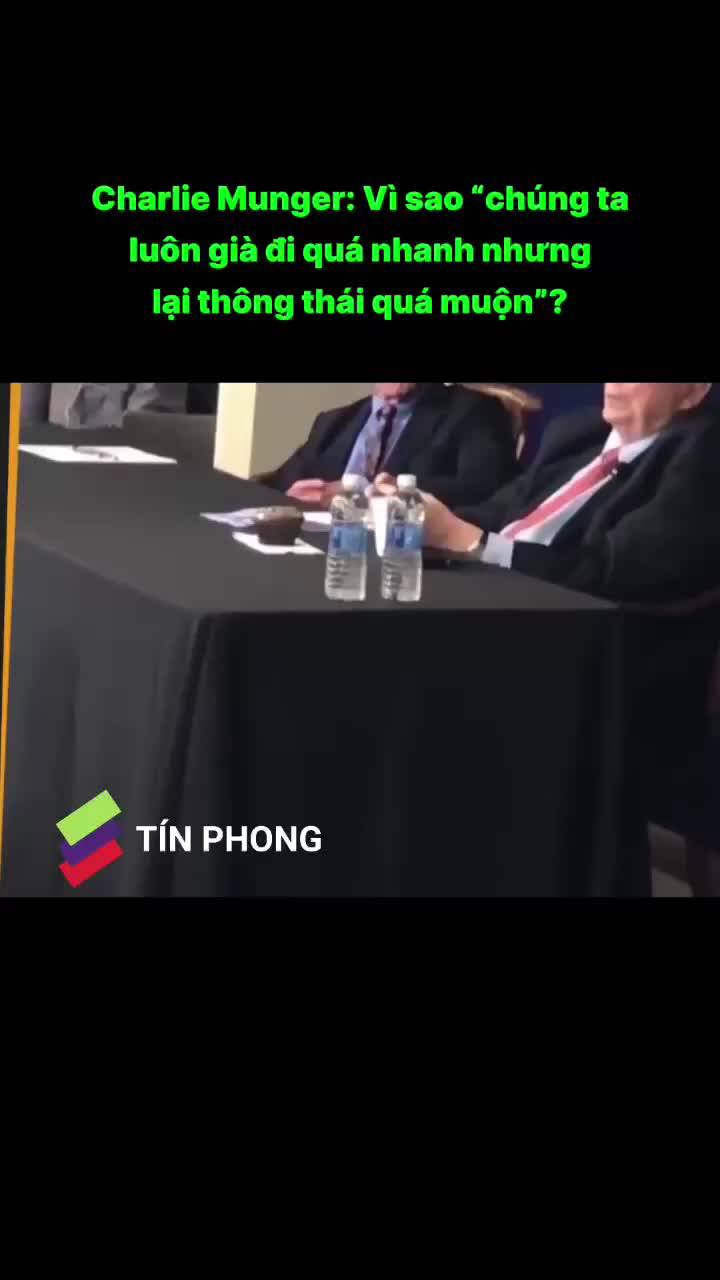 Charlie Munger: Vì sao "chúng ta luôn già đi quá nhanh nhưng lại thông thái quá muộn"?

Charlie Munger cho rằng một trong những thói quen tư duy quan trọng nhất là biết chủ động loại bỏ những ý tưởng cũ và sai lầm. Con người thường mắc kẹt với những gì mình đã tin từ trước; càng nói ra và bảo vệ một quan điểm, chúng ta càng vô tình khắc sâu nó vào đầu mình, khiến việc thay đổi càng khó..