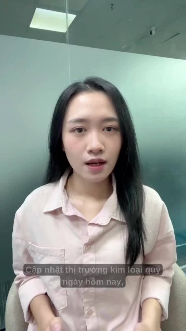Bạc lao dốc hơn 6%, nguy cơ giảm sâu còn tiếp diễn?